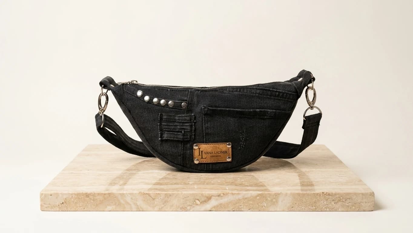 Riñonera Denim Negro & Tachas Platil